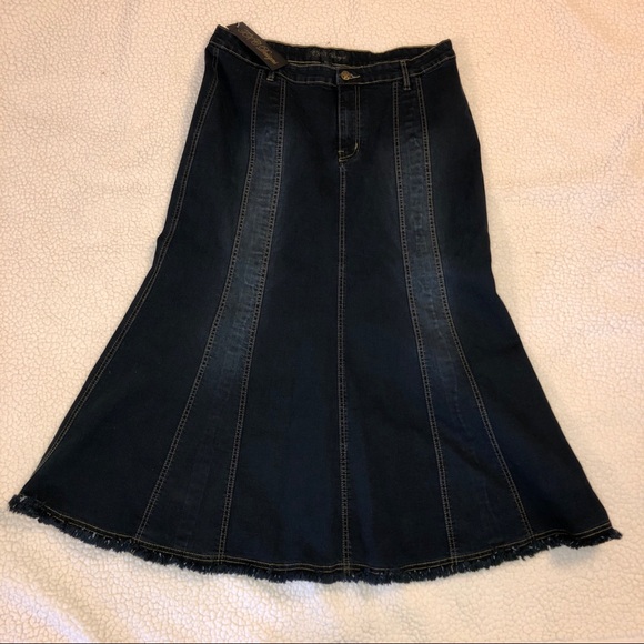Modest denim skirt - Picture 3 of 6